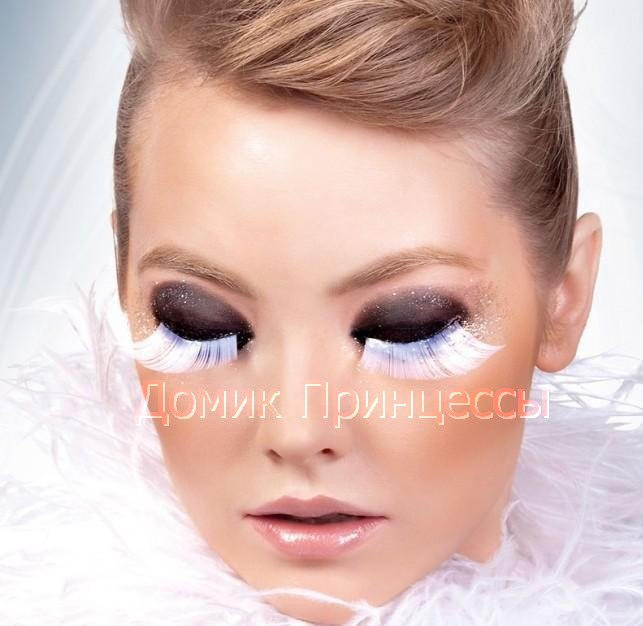 Накладные ресницы снежной королевы белого цвета