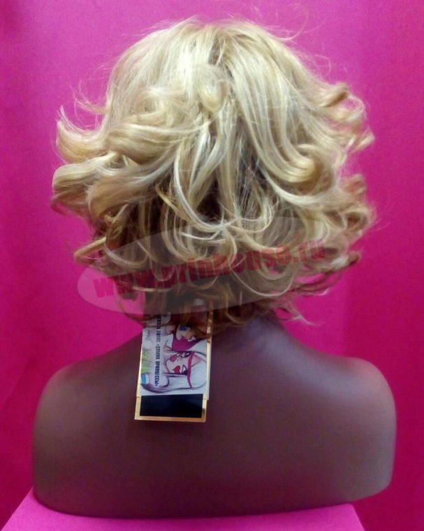 Фото Искусственный короткий парик со стильной стрижкой цвет Y929H - магазин  "Домик Принцессы"