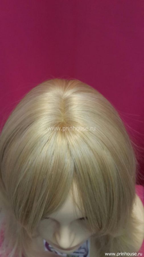 Фото Парик термо блонд с боковой легкой челкой на концах омбре - магазин  "Домик Принцессы"