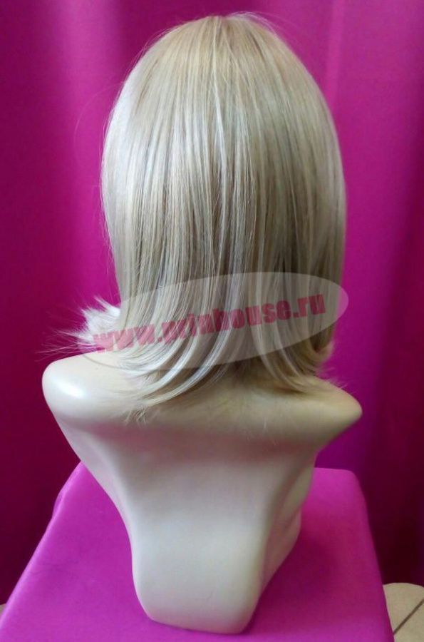 Фото Парик оттенка блонд термо средней длины с челкой цвет 15bt613 - магазин  "Домик Принцессы"