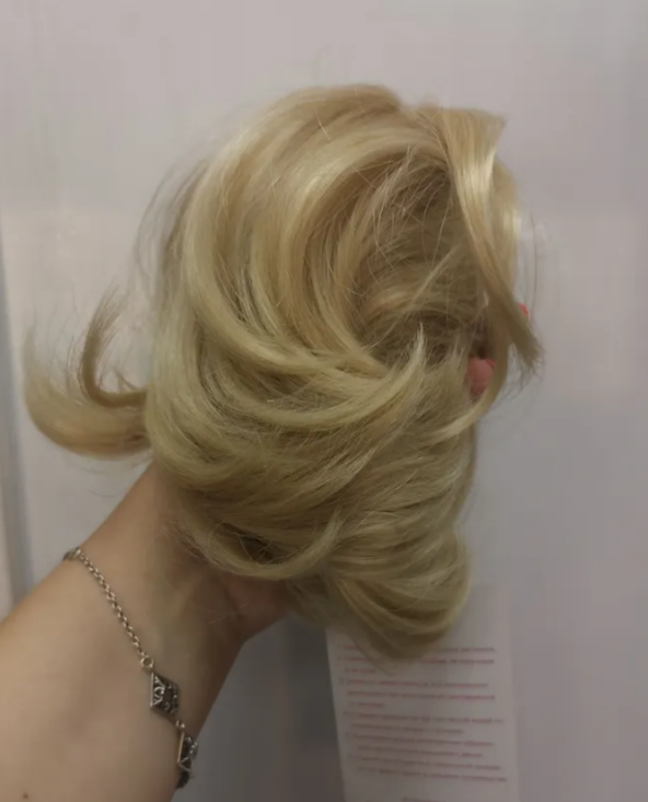 Фото Короткий хвост на крабе 16см из японского канекалона цвет #26 песочный блонд - магазин  "Домик Принцессы"