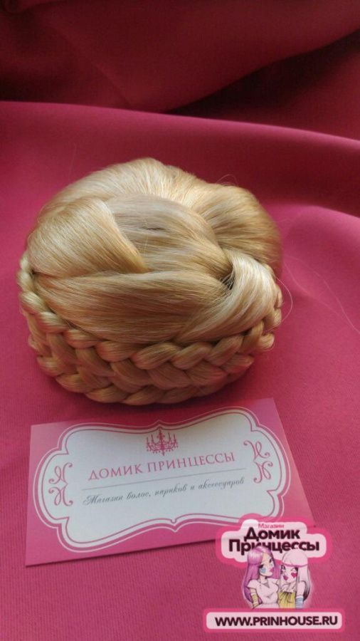 Фото Кичка накладная с косой цвет 1013 светлый блонд с мелированием - магазин  "Домик Принцессы"