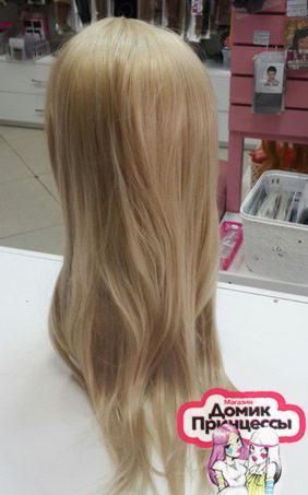 Фото Парик искусственный с челкой цвет пшеничный блонд - магазин  "Домик Принцессы"