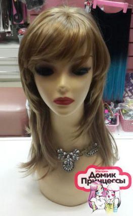 Фото Парик из искусственных волос стильная стрижка с челкой цвет 15 медовый - магазин  "Домик Принцессы"