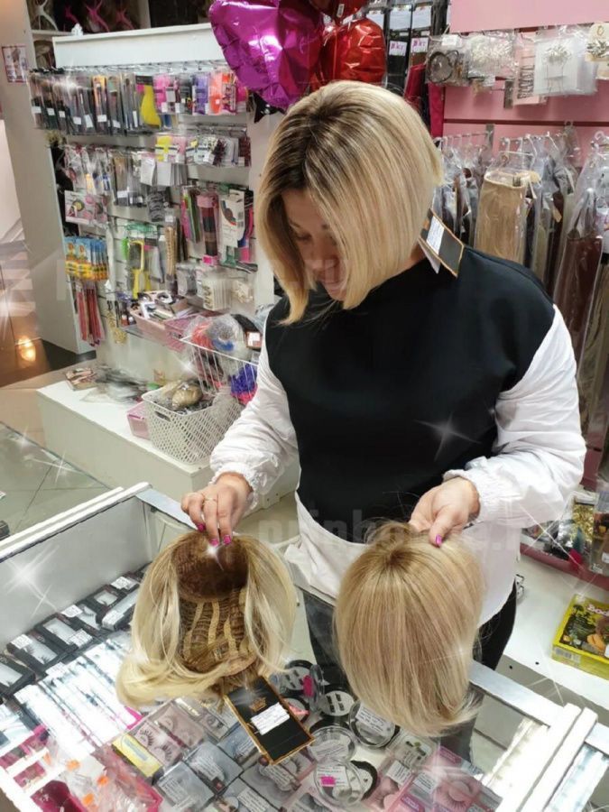 Фото Парик каре с челкой термо цвет платиновый блонд омбре - магазин  "Домик Принцессы"
