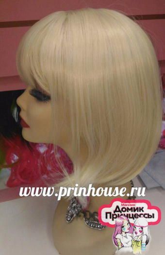 Фото Парик стильная стрижка термо цвет 613А яркий блонд - магазин  "Домик Принцессы"